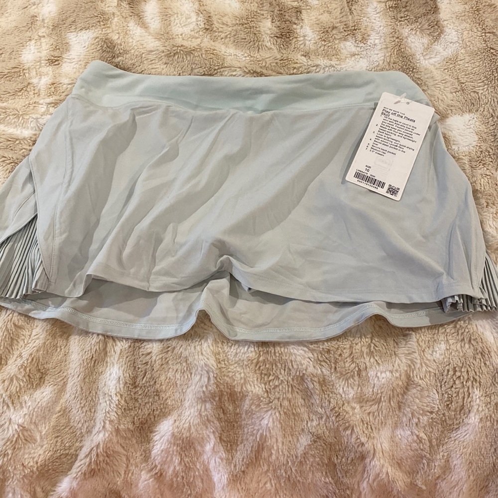 Play off the pleats skirt